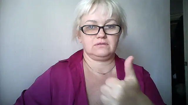 Snapshot of Mayya4321 chatting on September 14, 8:45 am Mayya4321 online show from September 14, 8:45 am