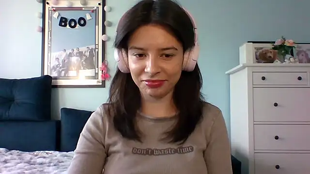 LariceSexy online show from October 31, 1:15 pm