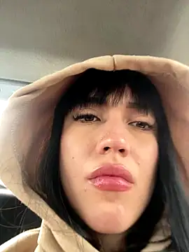 Melody rousse  online show from September 23, 7:45 pm