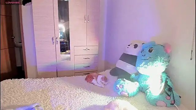 Snapshot of ImamDahian chatting on October 22, 8:36 pm ImamDahian online show from October 22, 8:36 pm