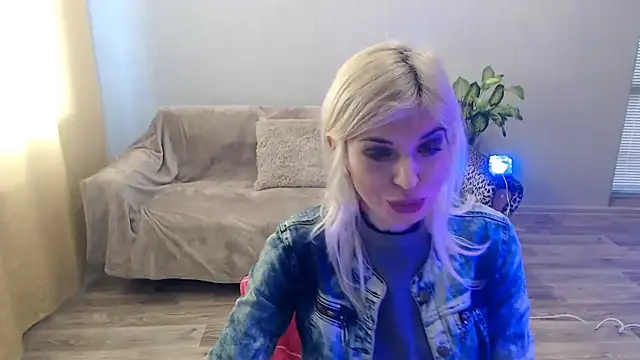 SexyBeatriice online show from February 10, 7:22 am