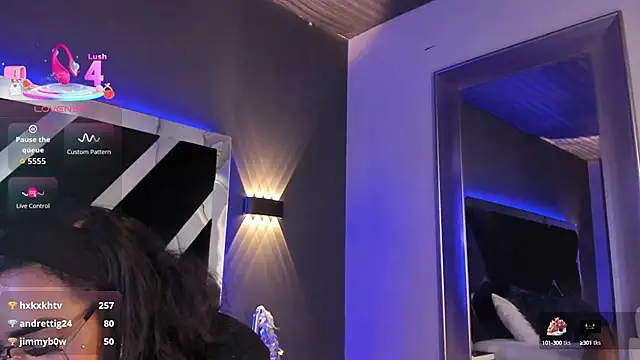 Snapshot of AliDiaz_ chatting on October 9, 9:19 pm AliDiaz online show from October 9, 9:19 pm