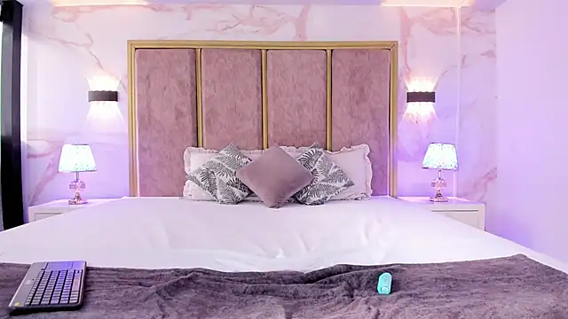 Snapshot of AliDiaz_ chatting on October 6, 8:46 pm AliDiaz online show from October 6, 8:46 pm