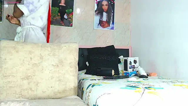 k stormi  online show from November 11, 12:39 am