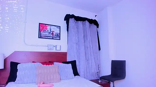 amanda29 online show from April 13, 7:14 pm