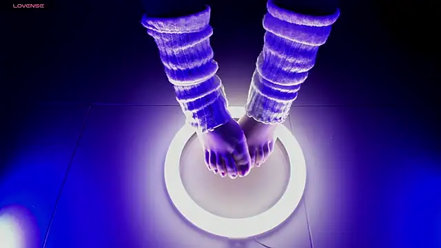 aleya bliss online show from September 19, 2:43 am