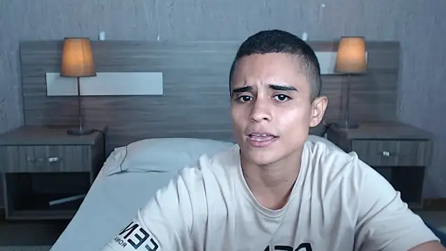 Snapshot of Liiamthompson chatting on September 22, 11:41 am Liiamthompson online show from September 22, 11:41 am