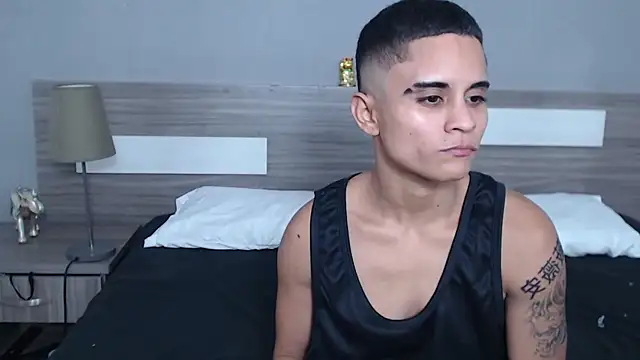 Snapshot of Liiamthompson chatting on October 8, 10:25 pm Liiamthompson online show from October 8, 10:25 pm