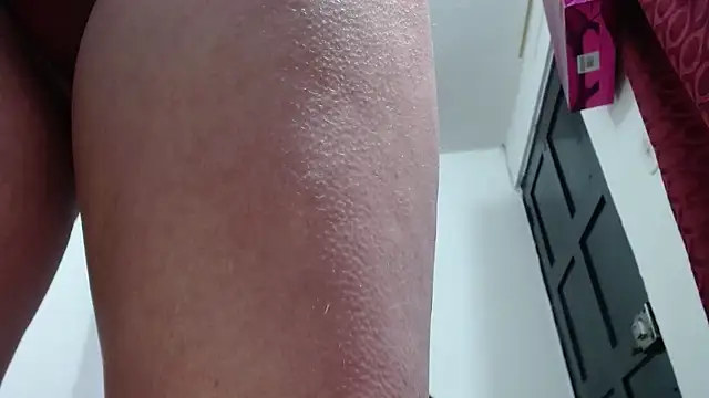 Snapshot of squirt_Carla_Perverted chatting on October 20, 4:10 pm squirt Carla Perverted online show from October 20, 4:10 pm