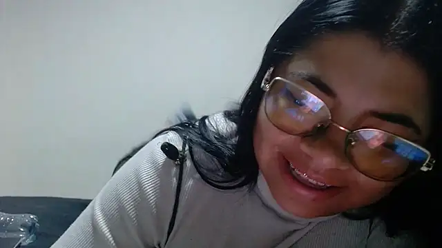 viccky vick online show from April 14, 11:49 pm