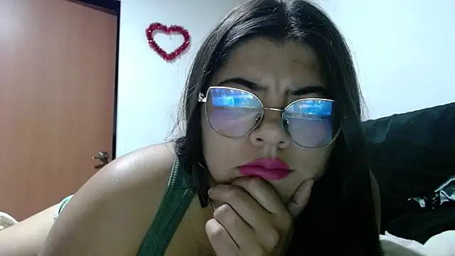 viccky vick online show from October 23, 3:23 am