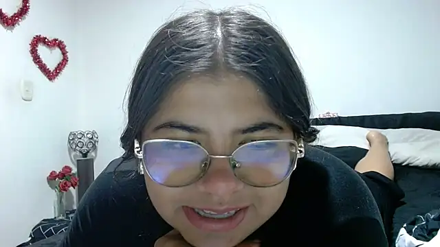 viccky vick online show from November 21, 1:40 am