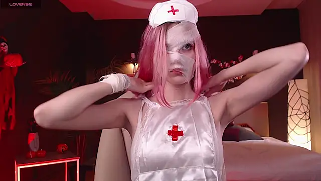 Snapshot of Gretchen_Mol chatting on November 1, 7:34 am Gretchen Mol online show from November 1, 7:34 am