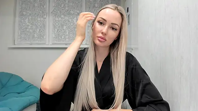 juciepussy  online show from September 16, 5:10 pm