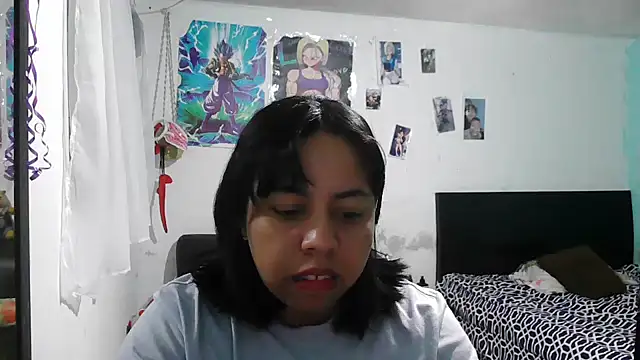 Snapshot of alexandraluv chatting on October 6, 10:25 pm alexandraluv online show from October 6, 10:25 pm