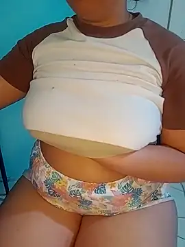 Snapshot of alexandraluv chatting on September 19, 1:37 am alexandraluv online show from September 19, 1:37 am