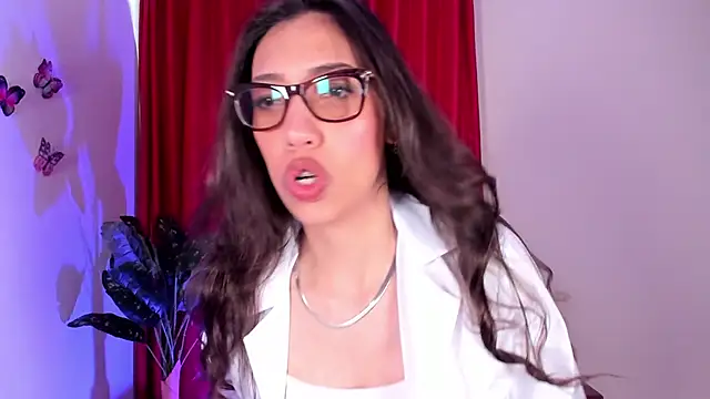 Miss veronicaa2 online show from October 14, 1:14 pm