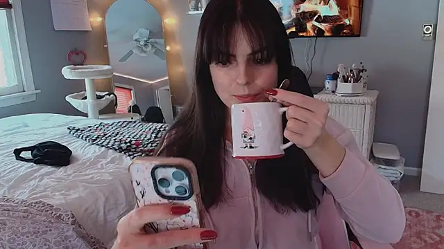 princesselysia online show from February 10, 4:10 pm