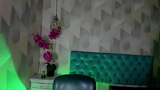 ScarletKray online show from October 11, 4:28 am