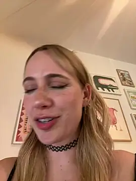 rileylovesyou online show from April 13, 3:19 am