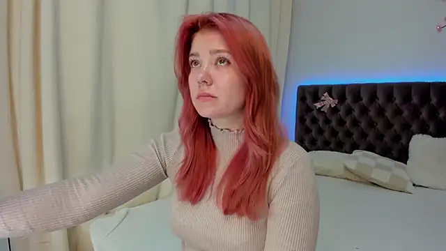 Ella Mayers online show from October 2, 12:21 pm