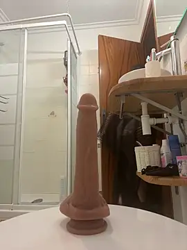 Snapshot of laarti chatting on October 16, 9:39 pm laarti online show from October 16, 9:39 pm