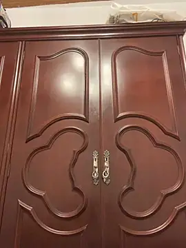 laarti online show from February 17, 8:08 pm