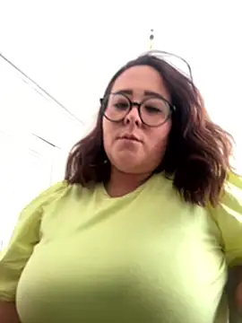 SweetRomina online show from February 26, 7:57 pm