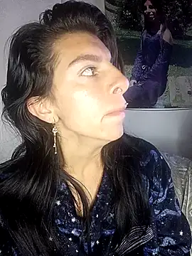 Ariell Kieran online show from October 9, 5:22 am