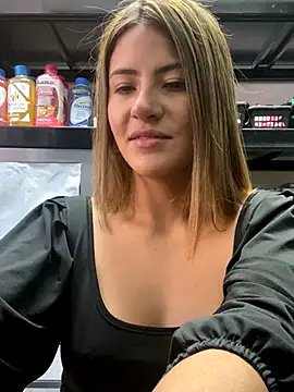 Andrea18 blonde online show from December 2, 2:30 pm