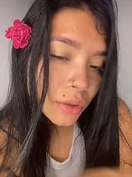 Maricami online show from October 8, 7:35 am