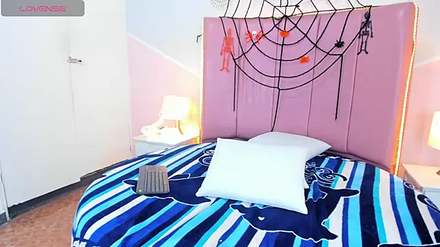 Snapshot of Liiam_smith_ chatting on October 29, 2:31 pm Liiam smith  online show from October 29, 2:31 pm