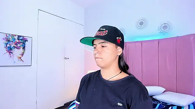 Snapshot of Liiam_smith_ chatting on October 16, 1:47 pm Liiam smith  online show from October 16, 1:47 pm