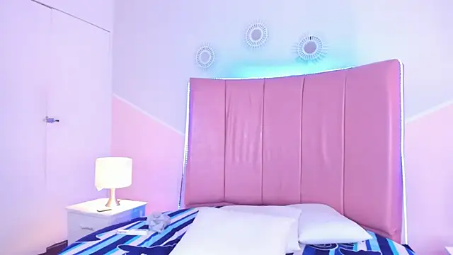 Snapshot of Liiam_smith_ chatting on September 27, 4:36 pm Liiam smith  online show from September 27, 4:36 pm