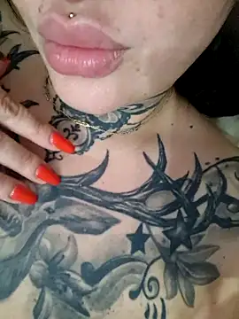 CannabisQueenn online show from September 21, 7:34 pm