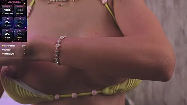 Snapshot of KarlaBart chatting on September 27, 8:16 pm KarlaBart online show from September 27, 8:16 pm