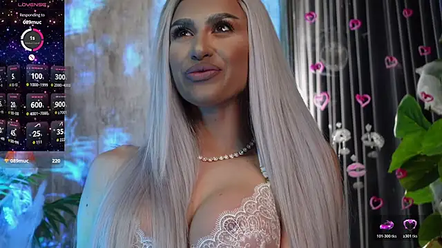 Snapshot of KarlaBart chatting on October 30, 8:43 pm KarlaBart online show from October 30, 8:43 pm