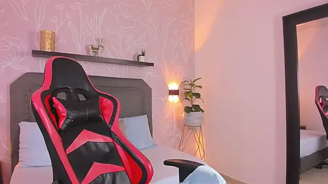 Snapshot of keithy_sex chatting on September 29, 8:36 pm keithy sex online show from September 29, 8:36 pm