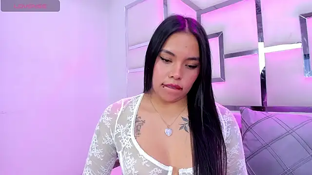 ZoeWan69 online show from March 6, 2:34 pm