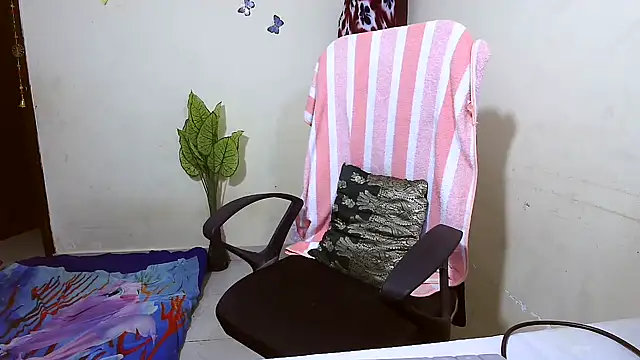 Snapshot of Rubi-Ji chatting on October 26, 10:49 pm Rubi-Ji online show from October 26, 10:49 pm