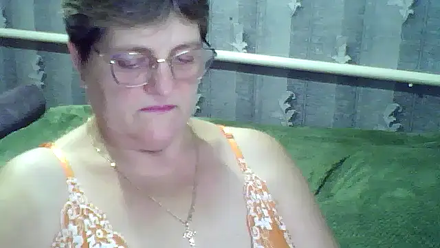 ElzaJewel online show from October 9, 8:02 pm