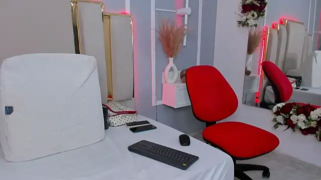 Snapshot of emmysandoval chatting on September 23, 12:47 pm emmysandoval online show from September 23, 12:47 pm