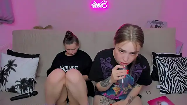 Snapshot of YourMegan chatting on September 20, 7:56 pm YourMegan online show from September 20, 7:56 pm