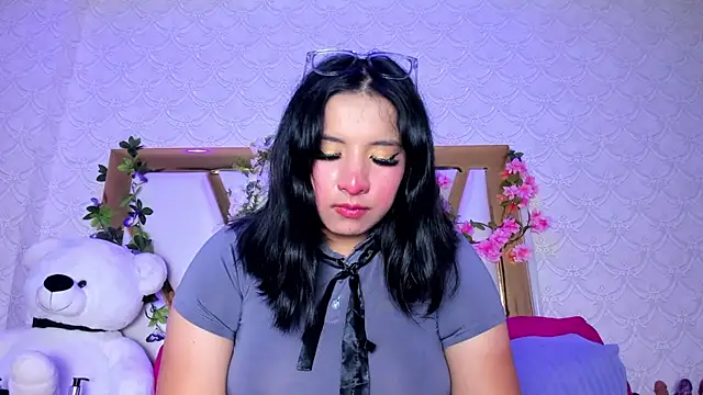 BeccaMathew online show from April 18, 1:08 am