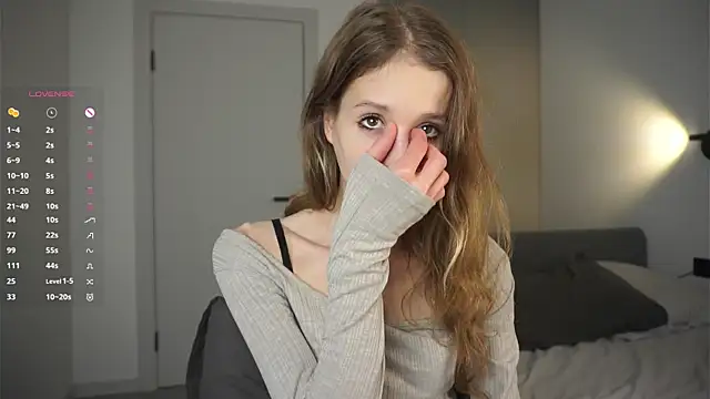 WildaHeldreth online show from October 10, 5:07 pm