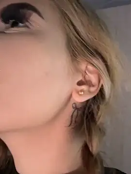 akirahattori online show from October 25, 4:09 am