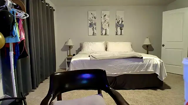 kaliii jones online show from February 13, 1:40 am