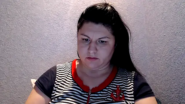 Snapshot of KiraSwee chatting on September 16, 4:59 pm KiraSwee online show from September 16, 4:59 pm