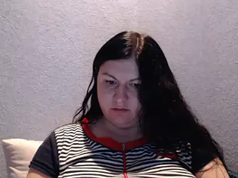 KiraSwee online show from October 10, 6:13 pm