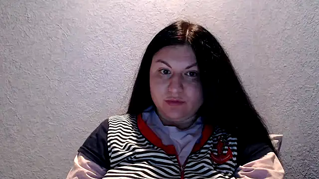 Snapshot of KiraSwee chatting on September 9, 5:02 pm KiraSwee online show from September 9, 5:02 pm
